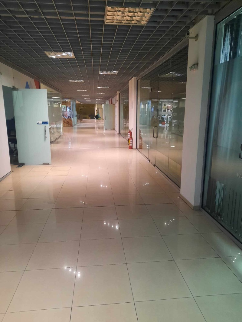 Продава ОФИС в град Пловдив, Център - 32 кв.м / 26 900 € » 52 611.83 лв., НЮ ВИЖЪН СЪРВИСИС