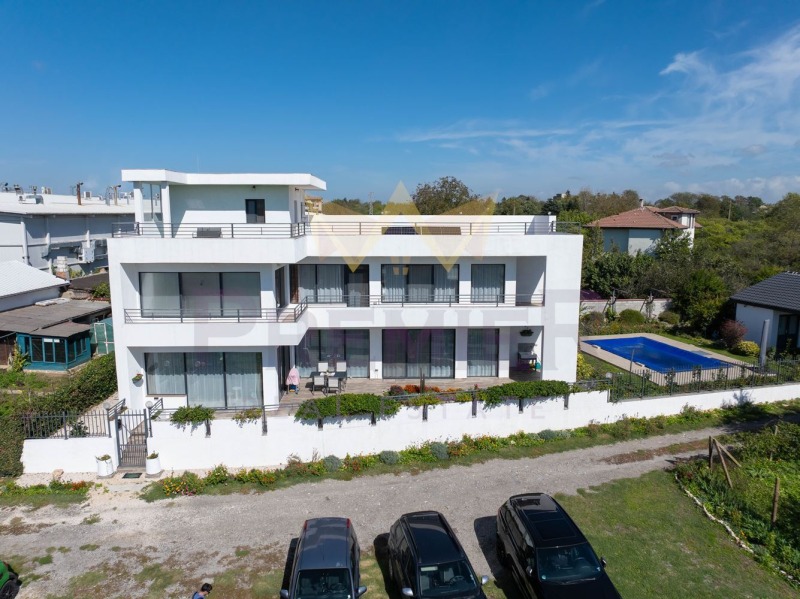 Продава КЪЩА в област Добрич, гр. Балчик - 309 кв.м / 390 000 € » 762 773.70 лв., ИМОТИ ПРЕМИЕР