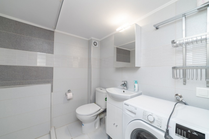 Продава 3-СТАЕН, гр. Варна, Център, снимка 12 - Апартаменти - 54424778
