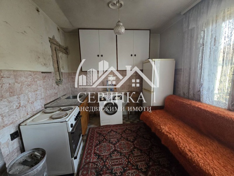 Продава КЪЩА, с. Алдомировци, област София област, снимка 3 - Къщи - 48575060