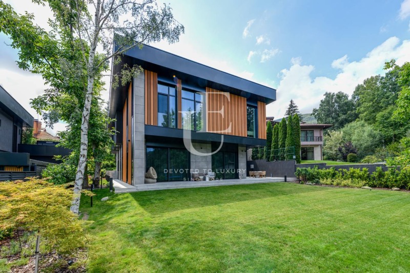 Продава КЪЩА, гр. София, с. Бистрица