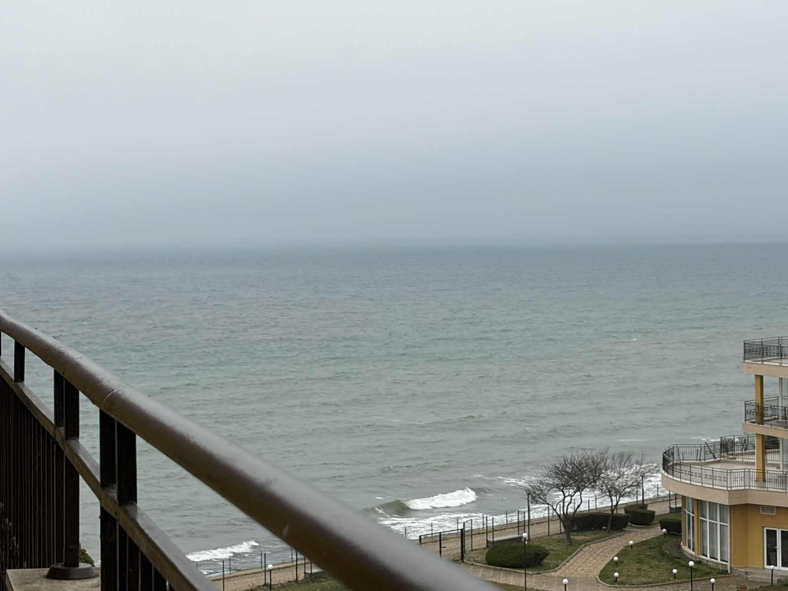 Продава 2-СТАЕН, гр. Ахелой, област Бургас