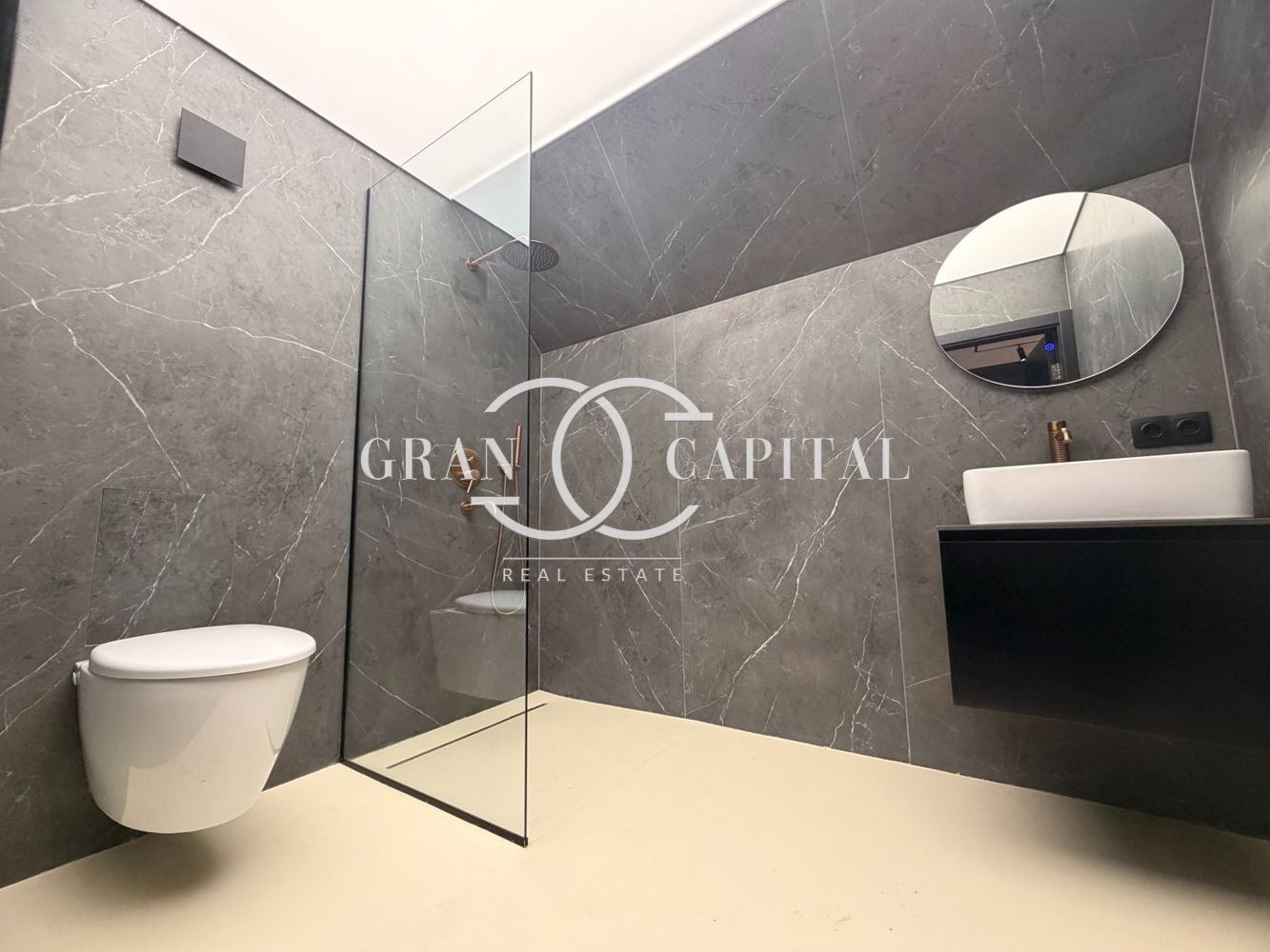Продава 2-СТАЕН, гр. Варна, Център, снимка 6 - Апартаменти - 56045948