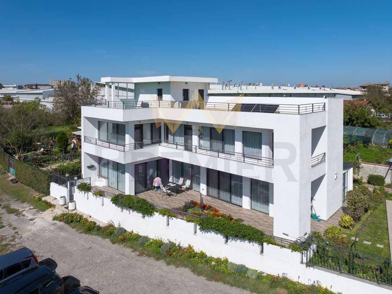 Продава КЪЩА, гр. Балчик, област Добрич, снимка 2 - Къщи - 53085021