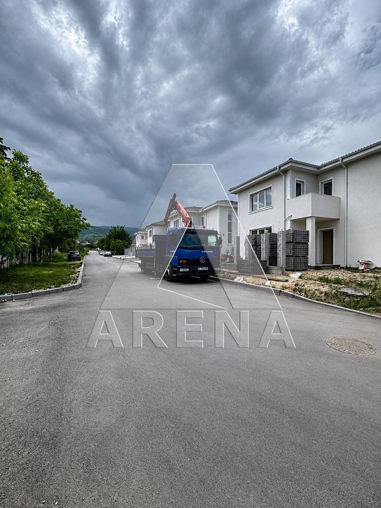 Продава КЪЩА, с. Белащица, област Пловдив