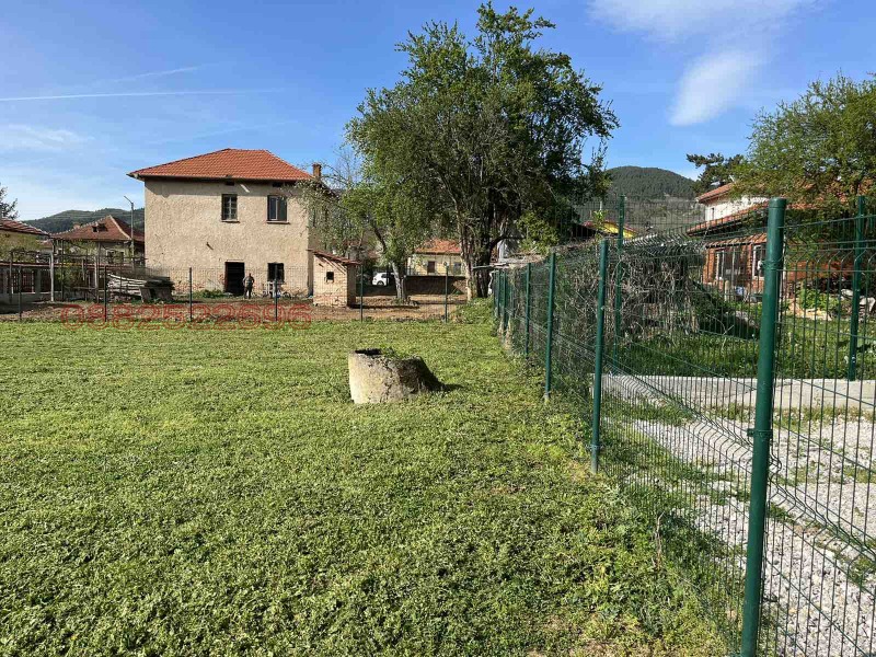 Продава ПАРЦЕЛ, гр. Правец, област София област, снимка 3 - Парцели - 52894247