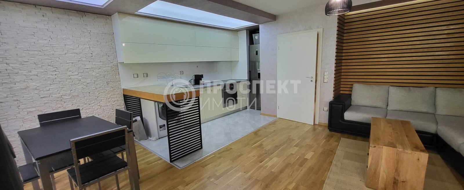 Продава 2-СТАЕН, гр. Пловдив, Център, снимка 2 - Апартаменти - 52119962