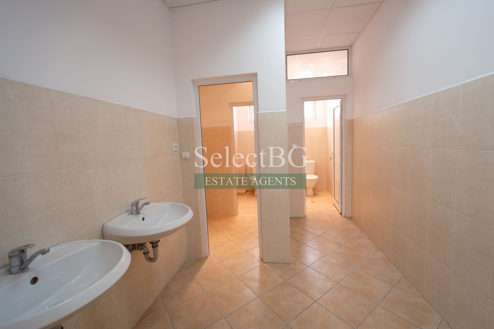 Продава ОФИС, гр. Велико Търново, Център, снимка 8 - Офиси - 53985339