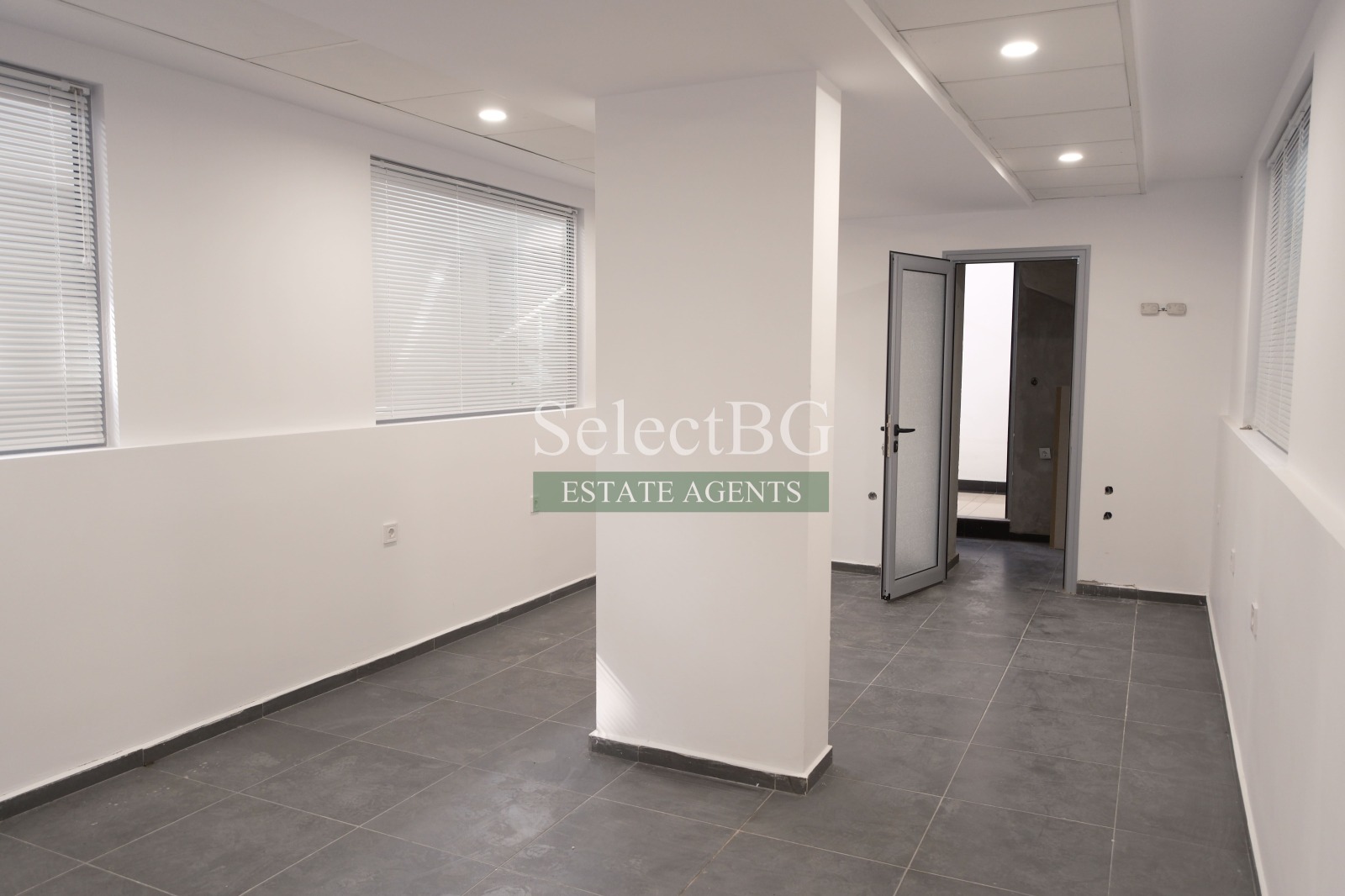 Продава ОФИС, гр. Велико Търново, Център, снимка 6 - Офиси - 53985339