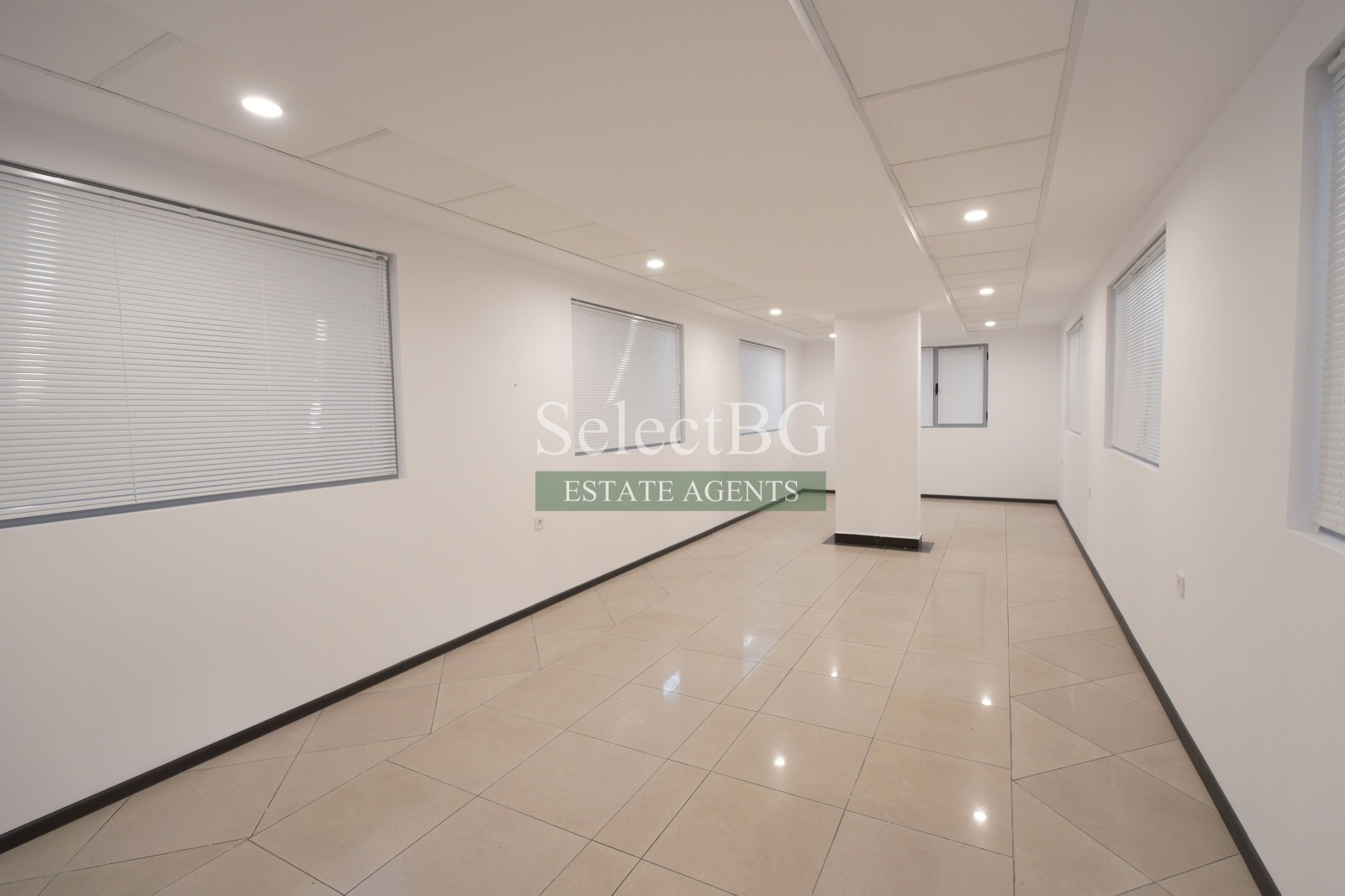 Продава ОФИС, гр. Велико Търново, Център, снимка 5 - Офиси - 53985339