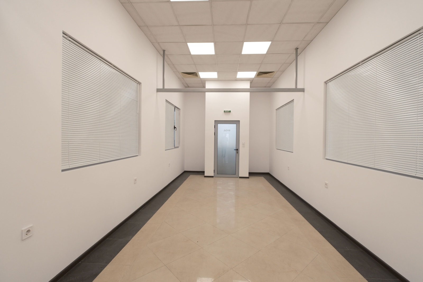 Продава ОФИС, гр. Велико Търново, Център, снимка 3 - Офиси - 53985339