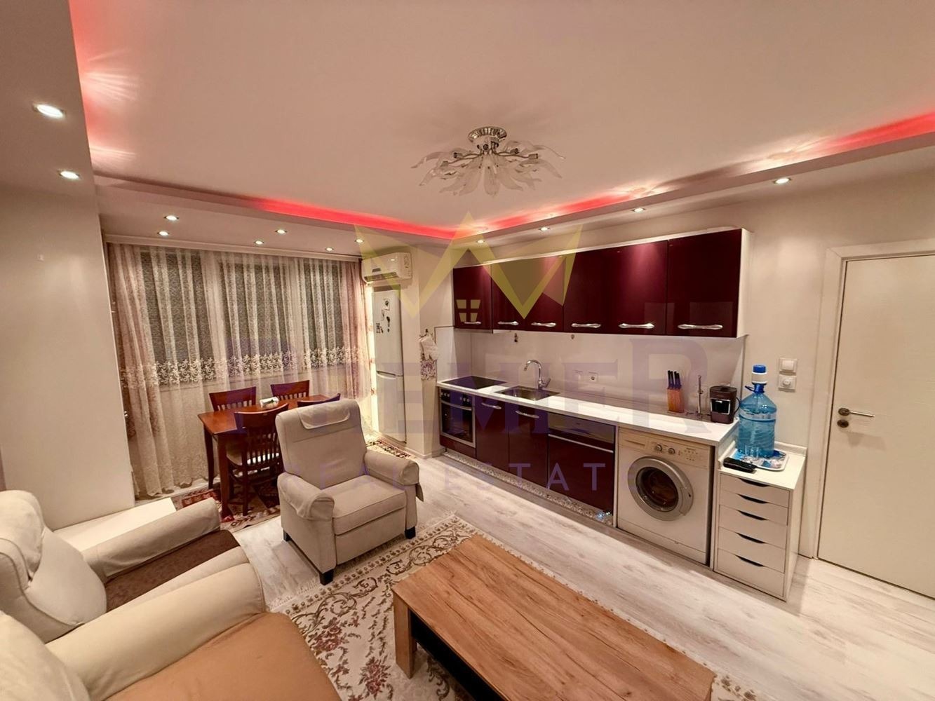 Продава 3-СТАЕН, гр. Пловдив, Център, снимка 2 - Апартаменти - 54353942