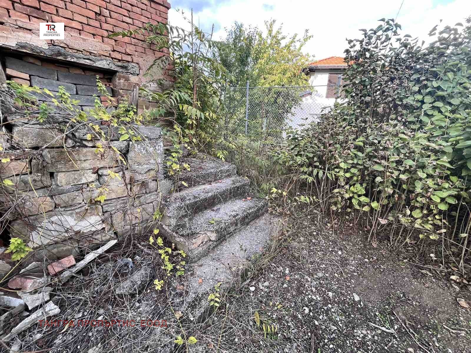 Продава КЪЩА, с. Поцърненци, област Перник, снимка 4 - Къщи - 54152062