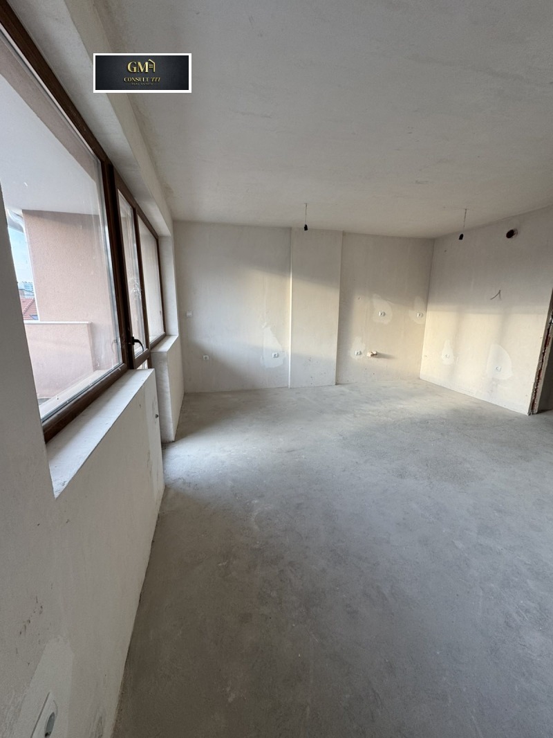 Eladó  1 hálószoba Pleven , Idealen centar , 86 négyzetméter | 74003381 - kép [4]