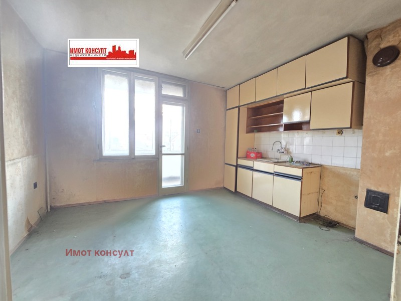 Продава  3-стаен град Пловдив , Център , 92 кв.м | 17341972
