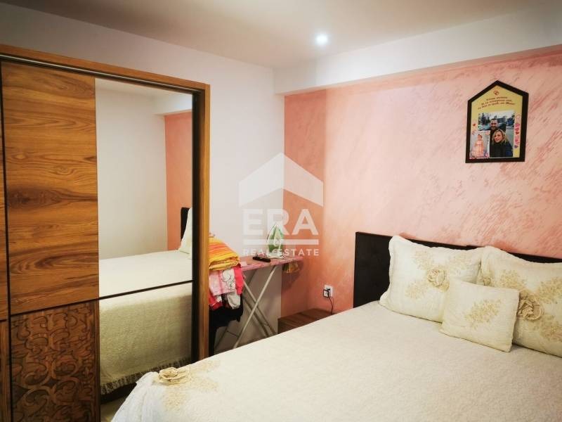 Продава 3-СТАЕН, гр. Велико Търново, Чолаковци, снимка 2 - Апартаменти - 53190040