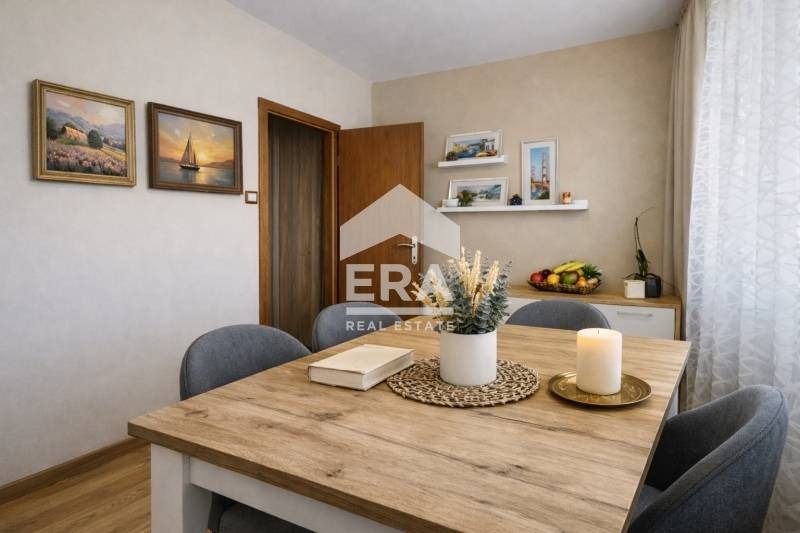 Продава 3-СТАЕН, гр. София, Банишора, снимка 2 - Апартаменти - 53599556