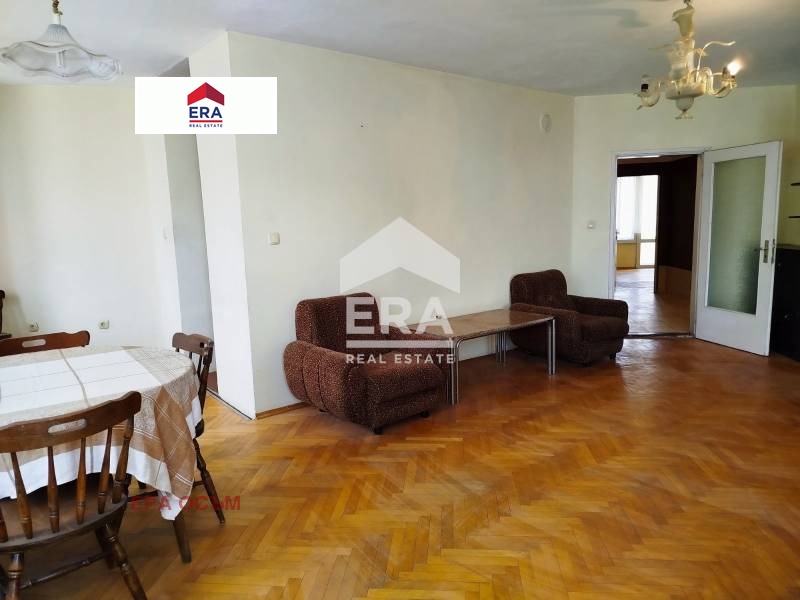 Продава 3-СТАЕН, гр. Ловеч, Център, снимка 6 - Апартаменти - 54187428