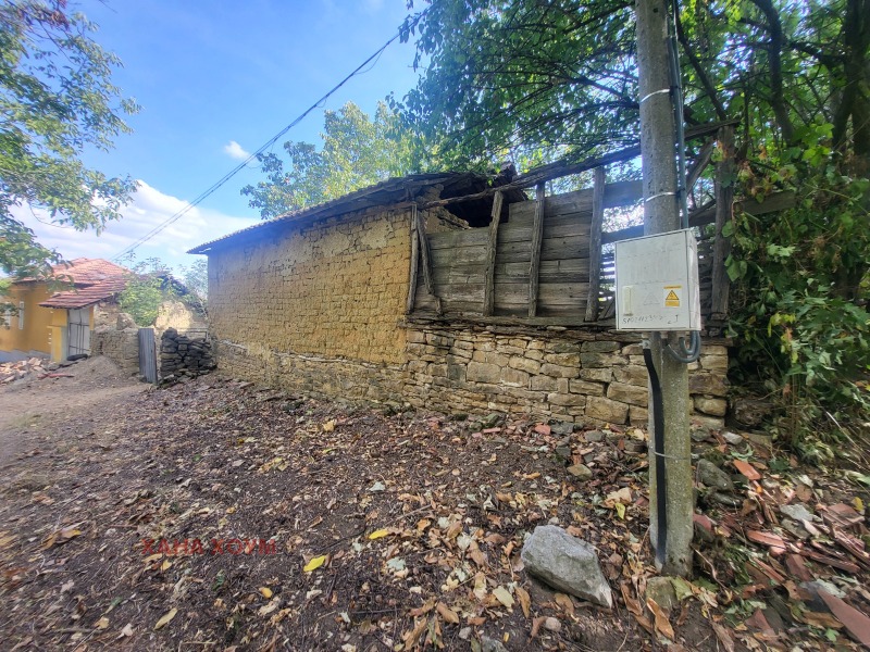 Продава КЪЩА, с. Слатина, област Ловеч, снимка 14 - Къщи - 53119475
