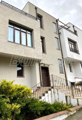 Hus Balchik, region Dobrich
