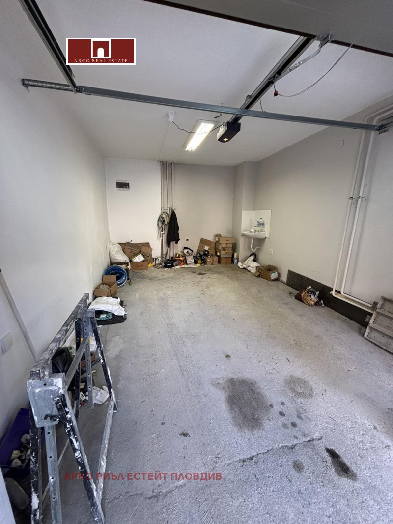 Продава ГАРАЖ, ПАРКОМЯСТО, гр. Пловдив, Кършияка, снимка 2 - Гаражи и паркоместа - 52843640