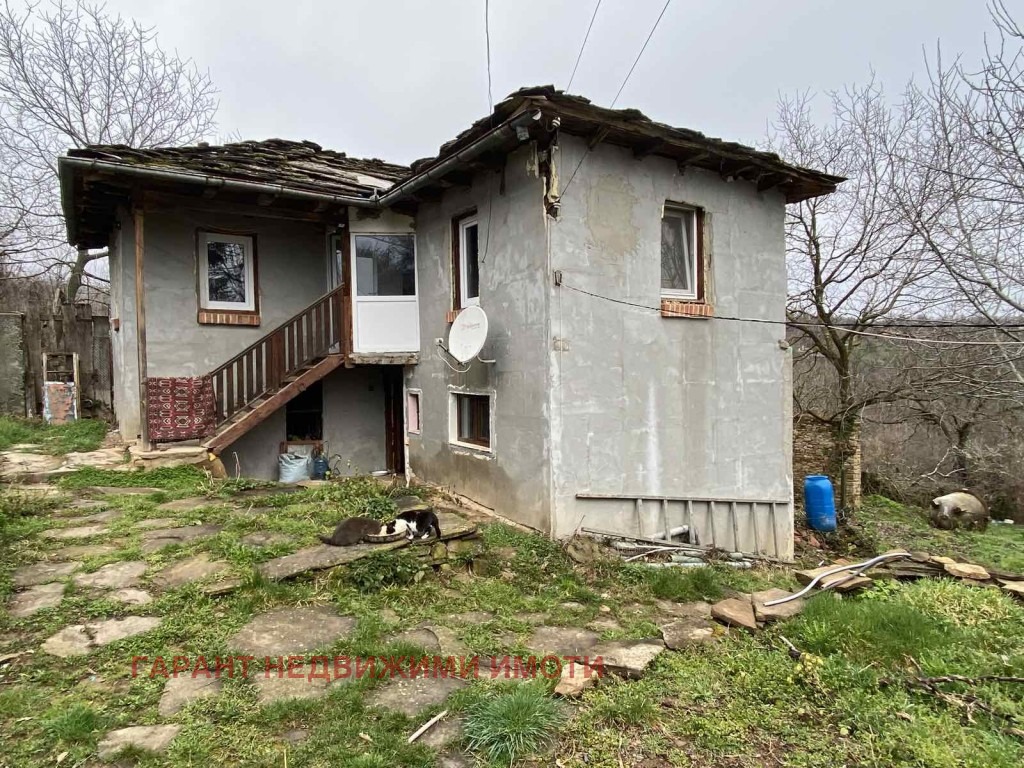 Продава КЪЩА, с. Бялково, област Габрово