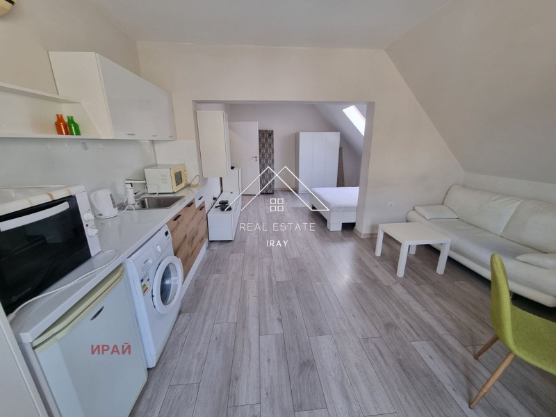 Eladó  Stúdió Stara Zagora , Centar , 50 négyzetméter | 52298248
