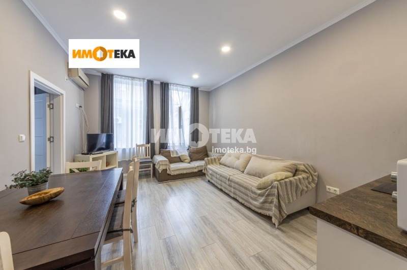 Na prodej  1 ložnice Varna , Centar , 89 m2 | 59639132