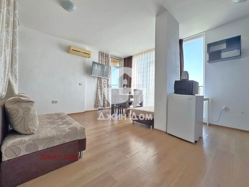 Продава  2-стаен област Бургас , к.к. Слънчев бряг , 65 кв.м | 72923460 - изображение [2]