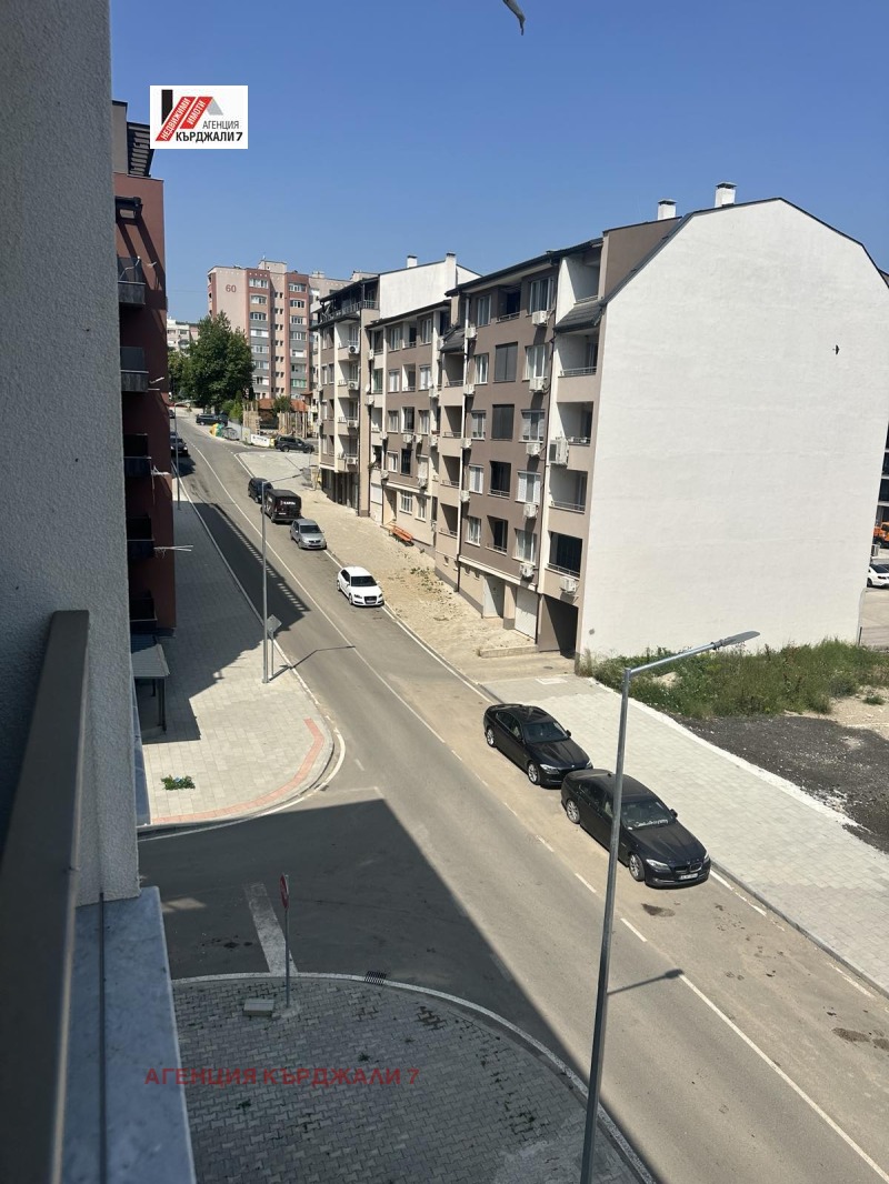 Продава 2-СТАЕН, гр. Кърджали, Възрожденци, снимка 6 - Апартаменти - 52140197