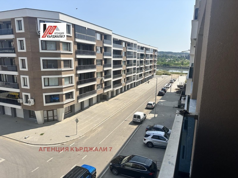 Продава 2-СТАЕН, гр. Кърджали, Възрожденци, снимка 7 - Апартаменти - 52140197