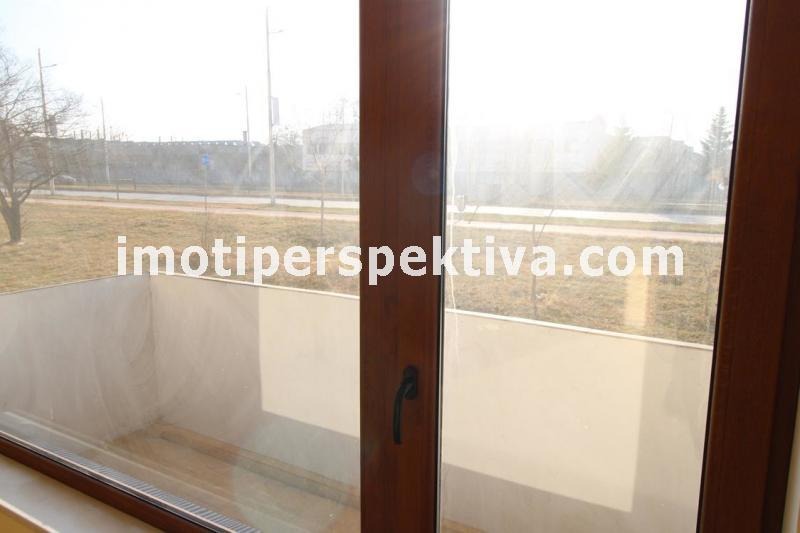 En venta  2 dormitorios Plovdiv , Trakiya , 70 metros cuadrados | 64385462 - imagen [3]