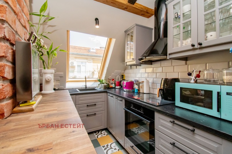 Продава 3-СТАЕН, гр. София, Център, снимка 2 - Апартаменти - 52327033