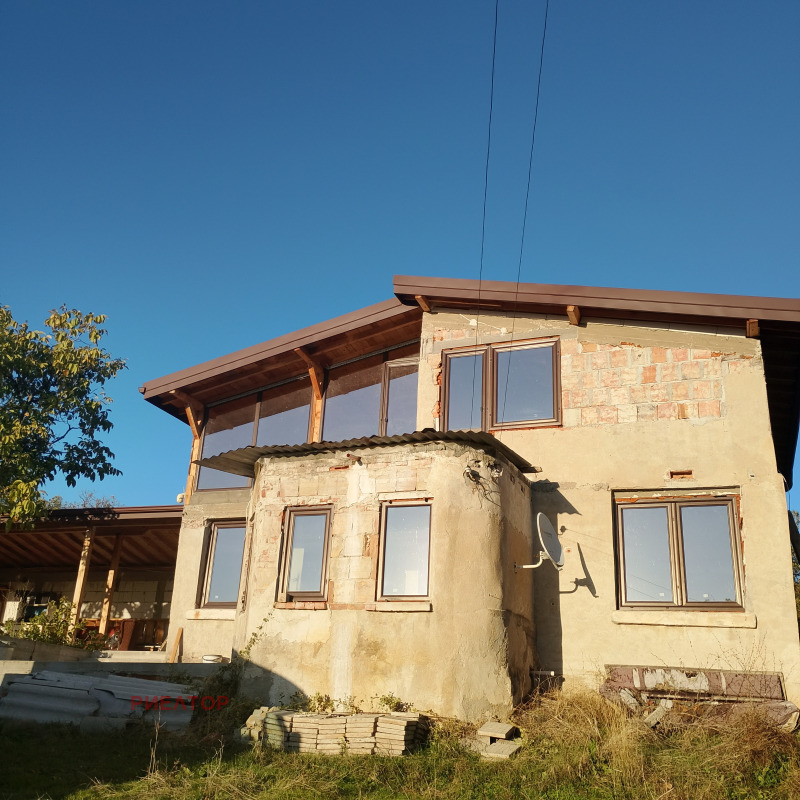 Продава КЪЩА, с. Сърнегор, област Пловдив