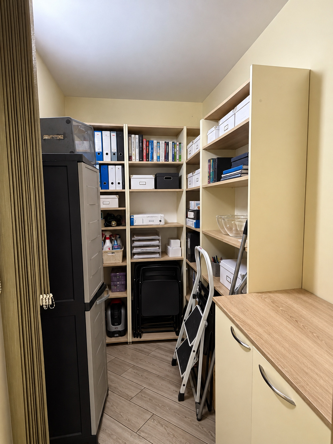 Продава ОФИС, гр. София, Красно село, снимка 12 - Офиси - 56719521