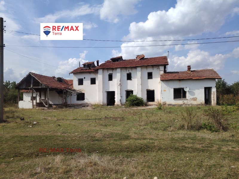 Продава ФЕРМА в област Враца, с. Търнак - 382 кв.м / 8 691.96 € » 17 000 лв., RE/MAX Terra