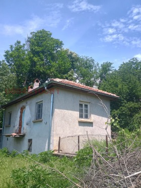 Продава  Къща, с. Хубавене