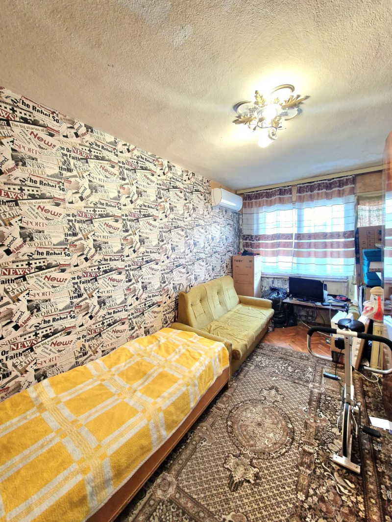 Продава 3-СТАЕН, гр. Добрич, Център, снимка 9 - Апартаменти - 53497000