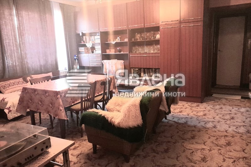 Продава 3-СТАЕН, гр. Чепеларе, област Смолян, снимка 2 - Апартаменти - 55946005