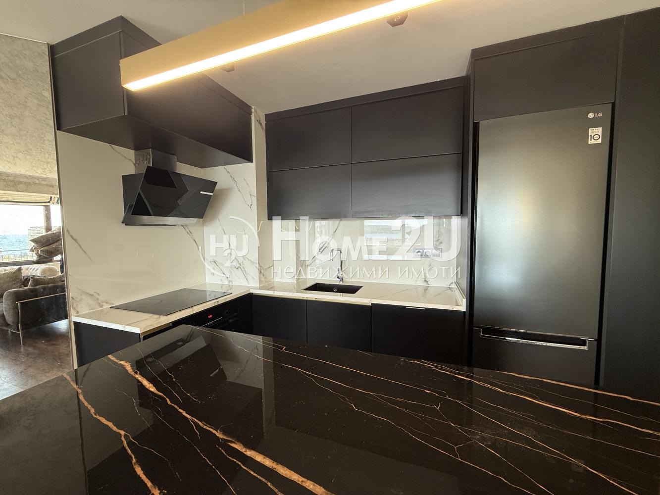 Продава 4-СТАЕН, гр. Варна, Бриз, снимка 3 - Апартаменти - 55627958