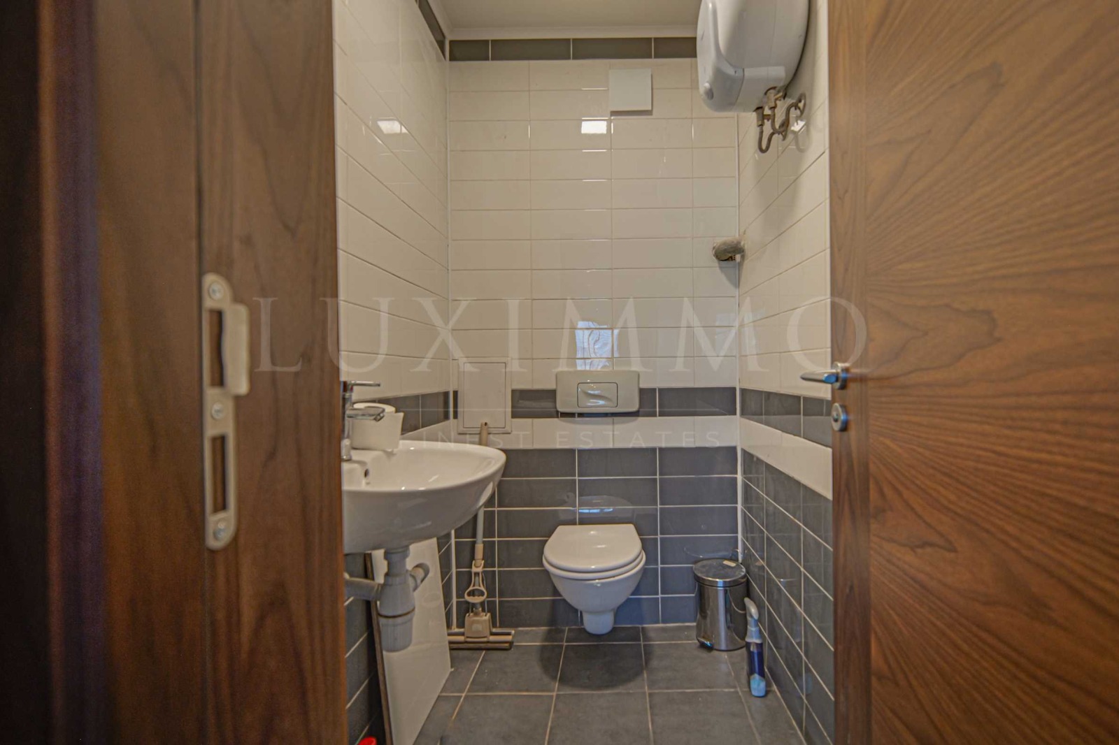 Продава ОФИС, гр. София, Павлово, снимка 15 - Офиси - 56166280
