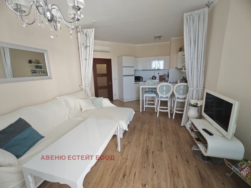 Продава 2-СТАЕН, град Варна, м-т Ален мак • 135000 € / 264037.05 лв. • 97475042 1