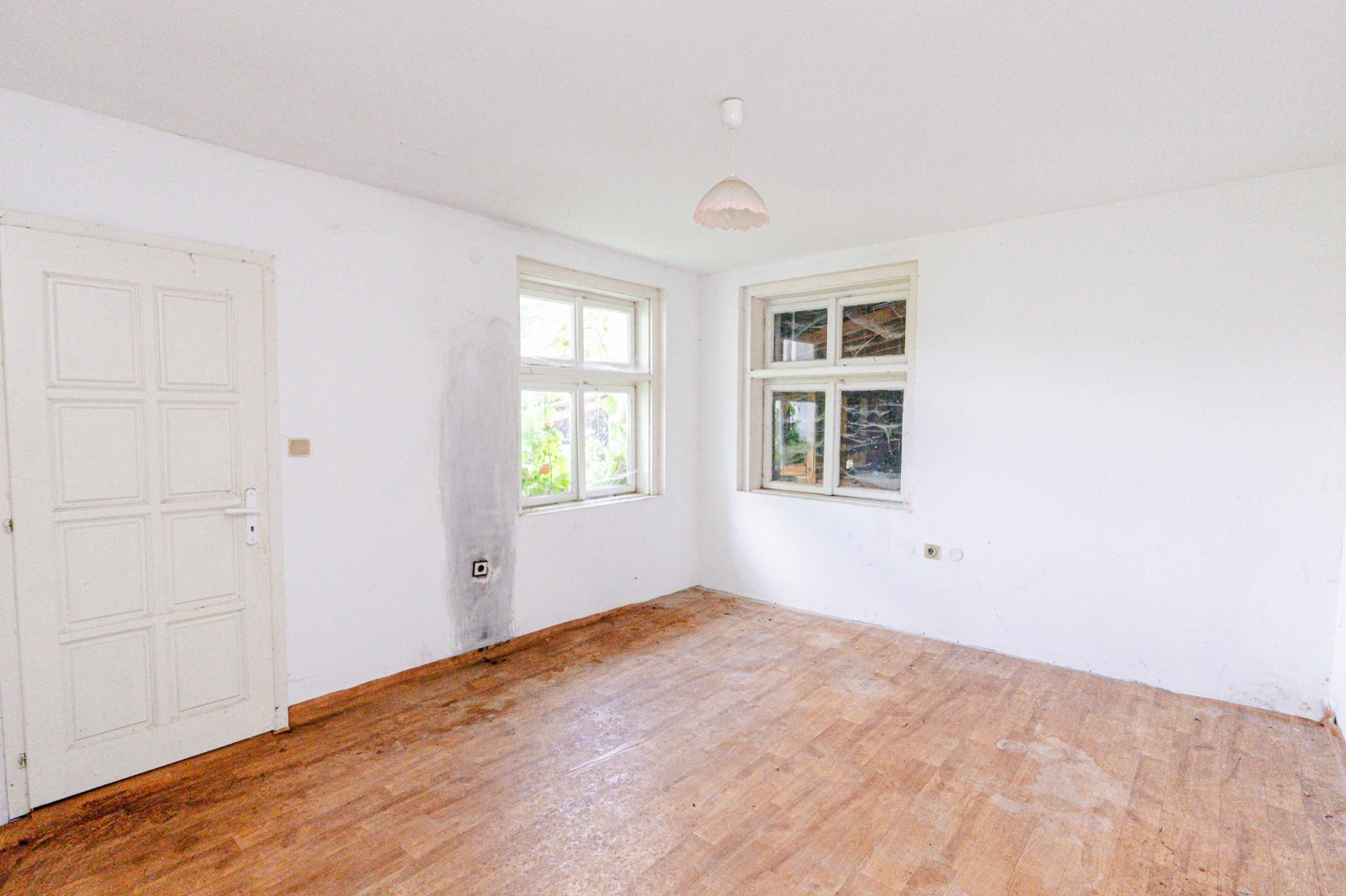 Продава КЪЩА, с. Драговищица, област Кюстендил, снимка 11 - Къщи - 55795224