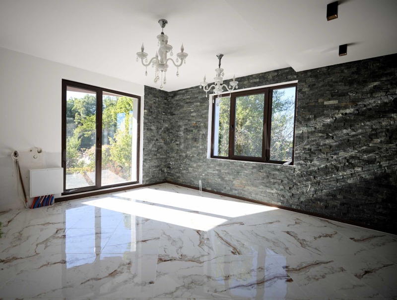 Продава 3-СТАЕН в град София, м-т Гърдова глава - 102 кв.м / 240 000 € » 469 399.20 лв., ЛУКСИММО