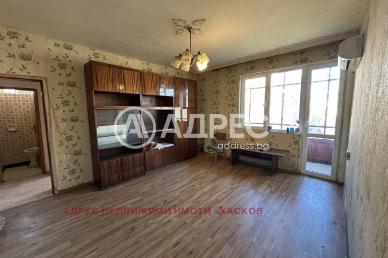 Продава 2-СТАЕН, гр. Хасково, Дружба 1, снимка 2 - Апартаменти - 52439628