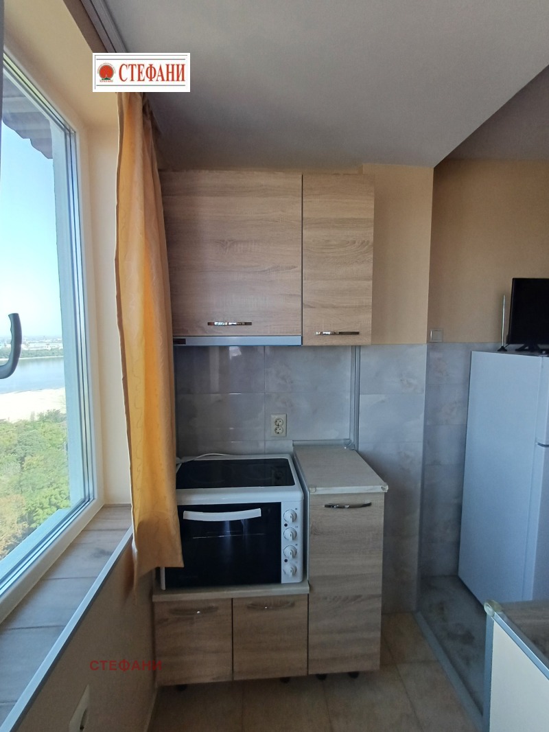 Продава 3-СТАЕН, гр. Русе, Алеи Възраждане, снимка 3 - Aпартаменти - 47106086