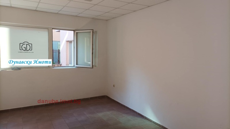 Продава  Офис град Русе , Център , 100 кв.м | 66030596 - изображение [2]