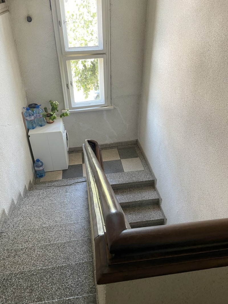 Eladó  Ház emelete Pernik , Centar , 104 négyzetméter | 72118446 - kép [12]