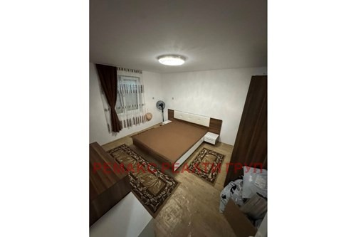 Продава КЪЩА, с. Острец, област Търговище