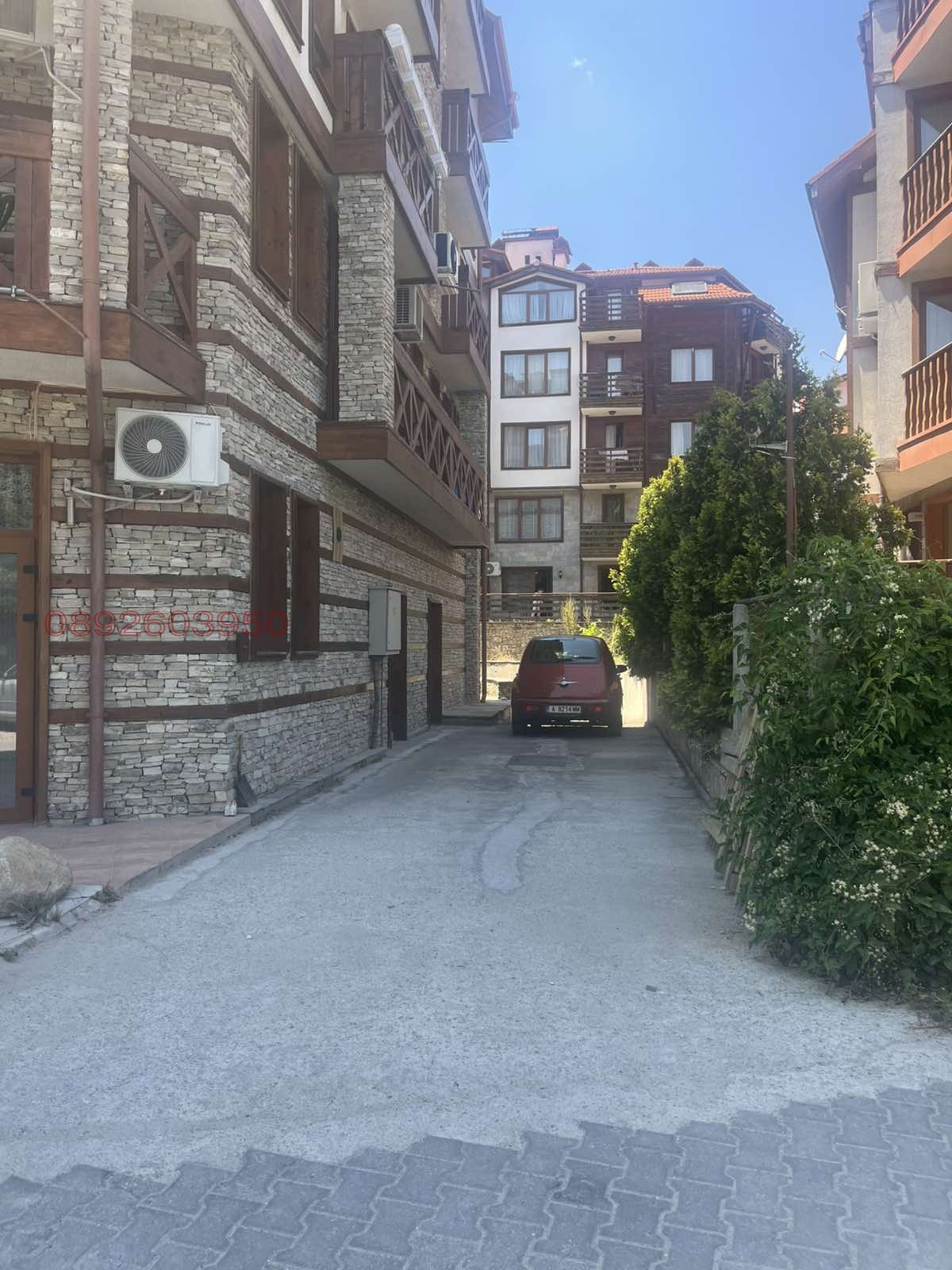 Продава ГАРАЖ, ПАРКОМЯСТО, гр. Банско, област Благоевград, снимка 2 - Гаражи и паркоместа - 53873835